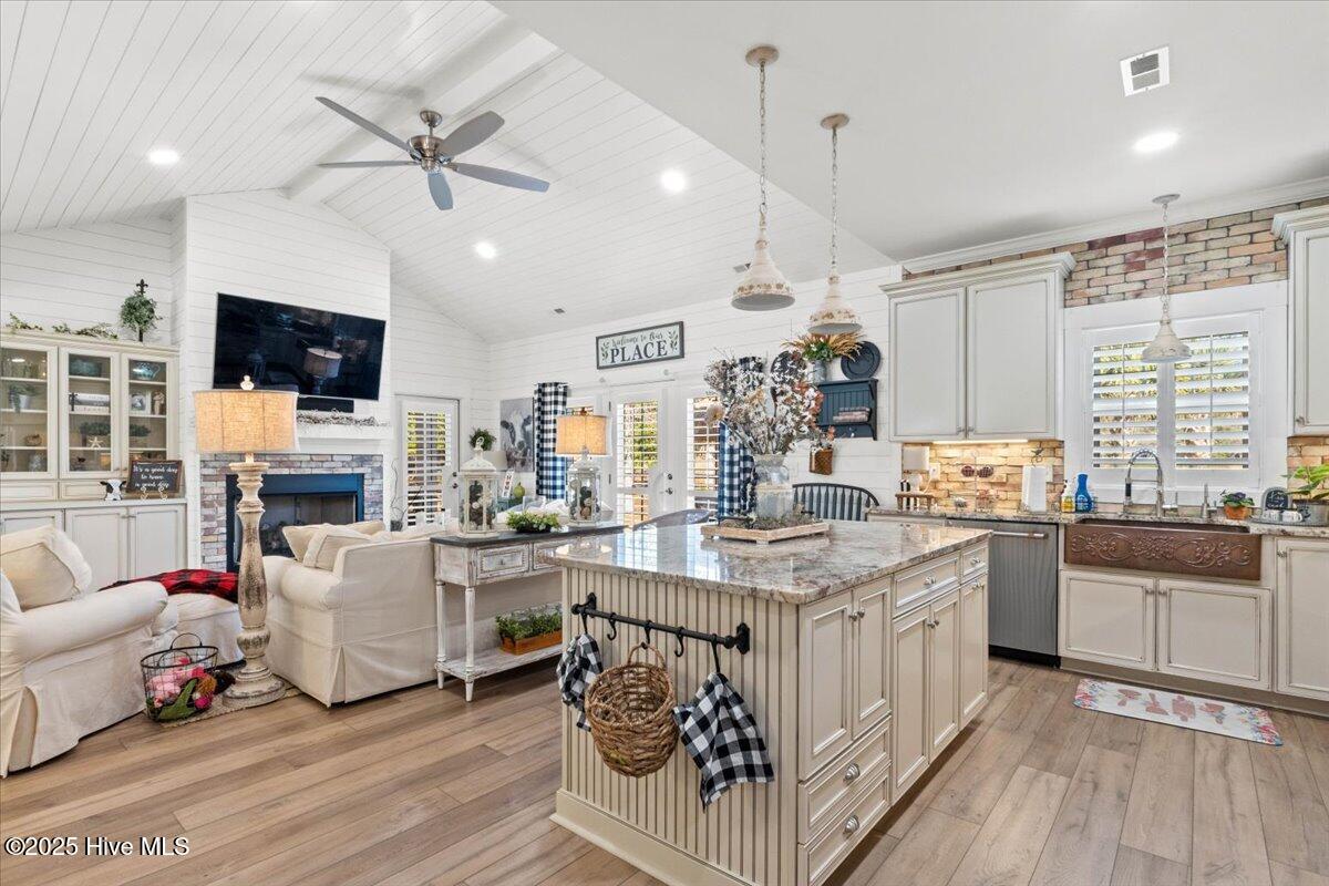 1612 Settlers Way SW