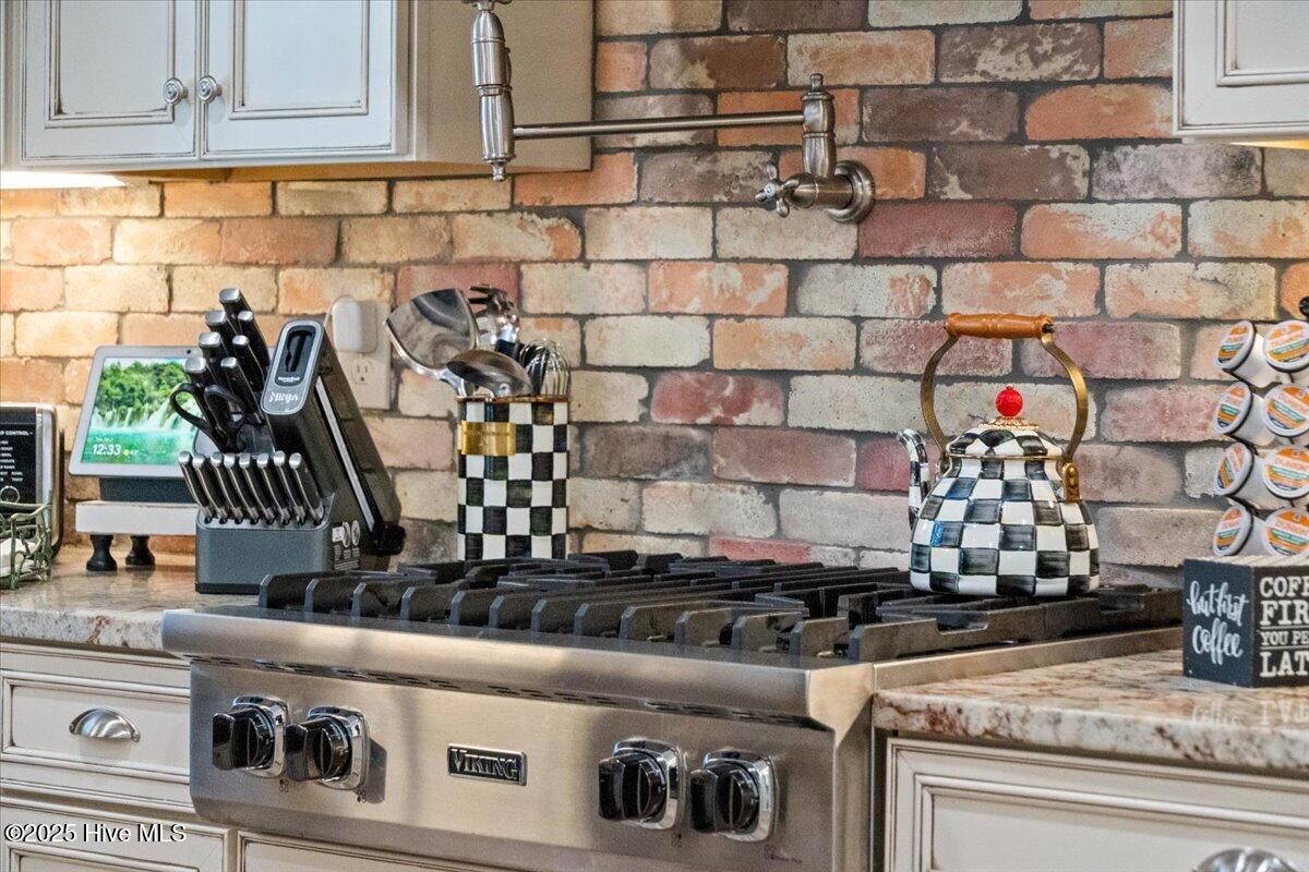 1612 Settlers Way SW