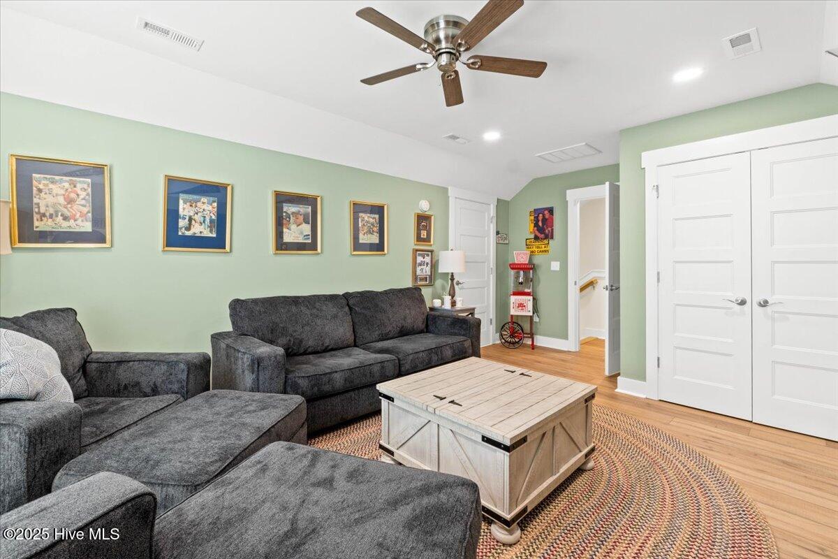 1612 Settlers Way SW