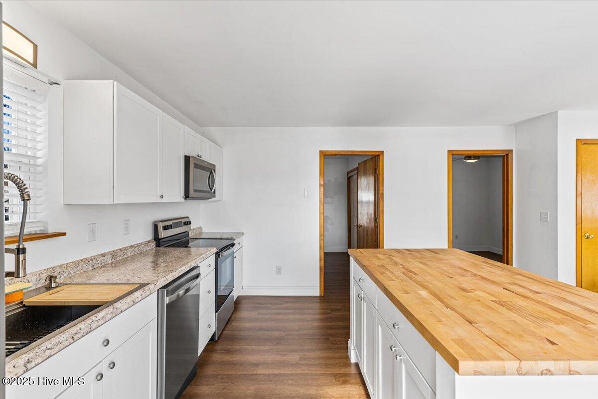 849 N Shore Drive