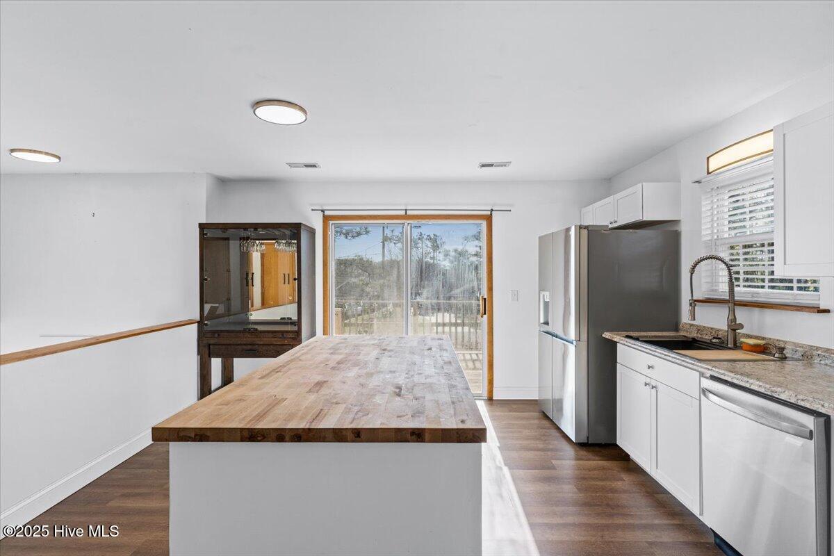 849 N Shore Drive