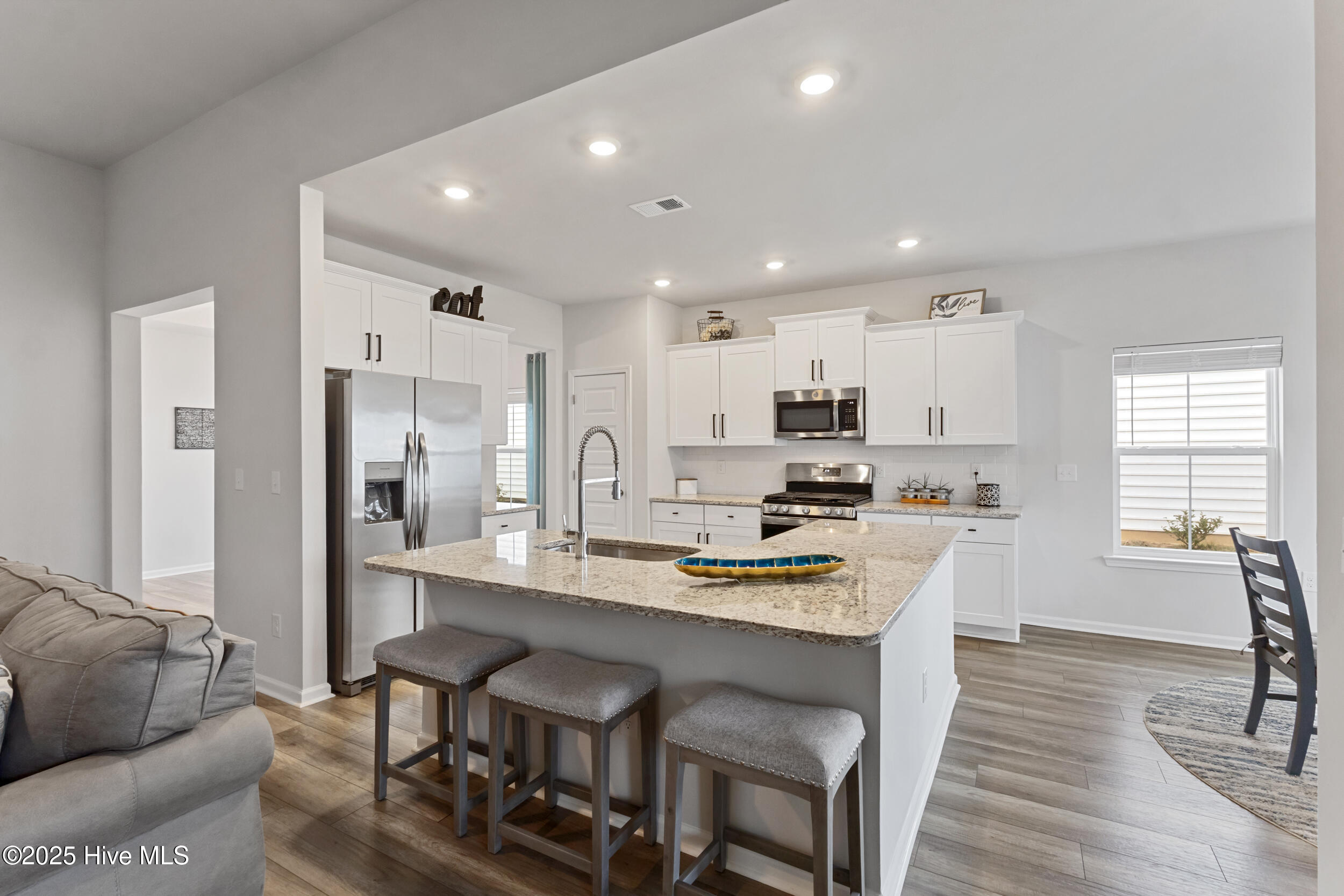 8869 Baton Rouge Avenue NW