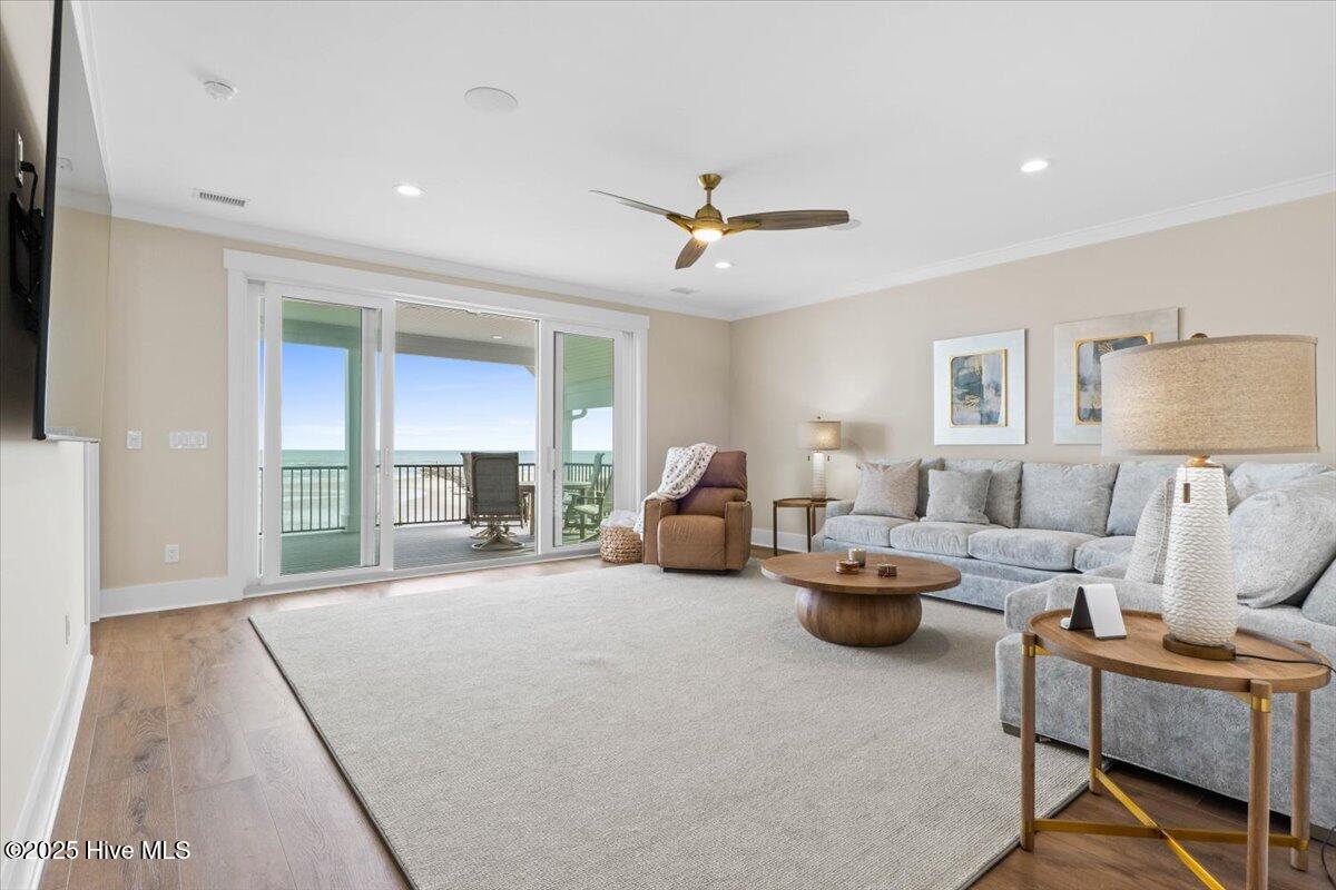 24 Grand View Drive
