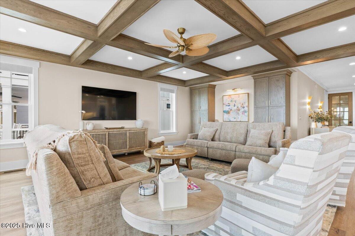 24 Grand View Drive
