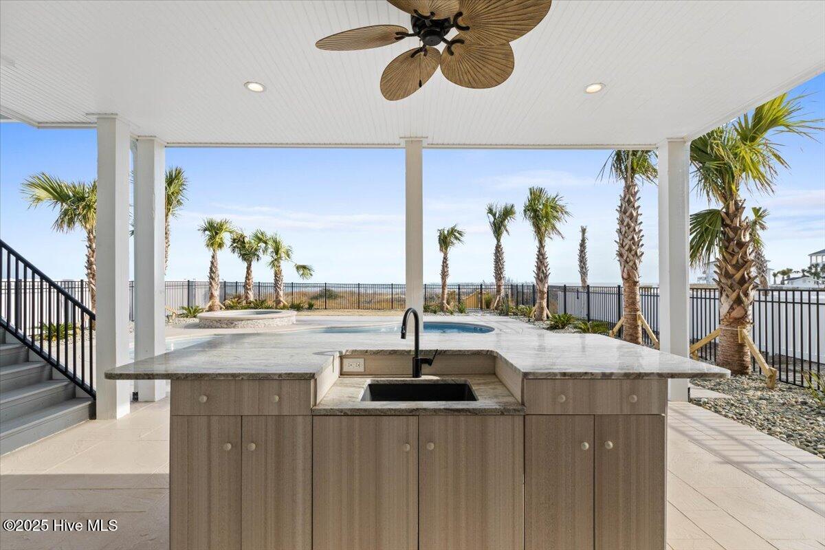 24 Grand View Drive