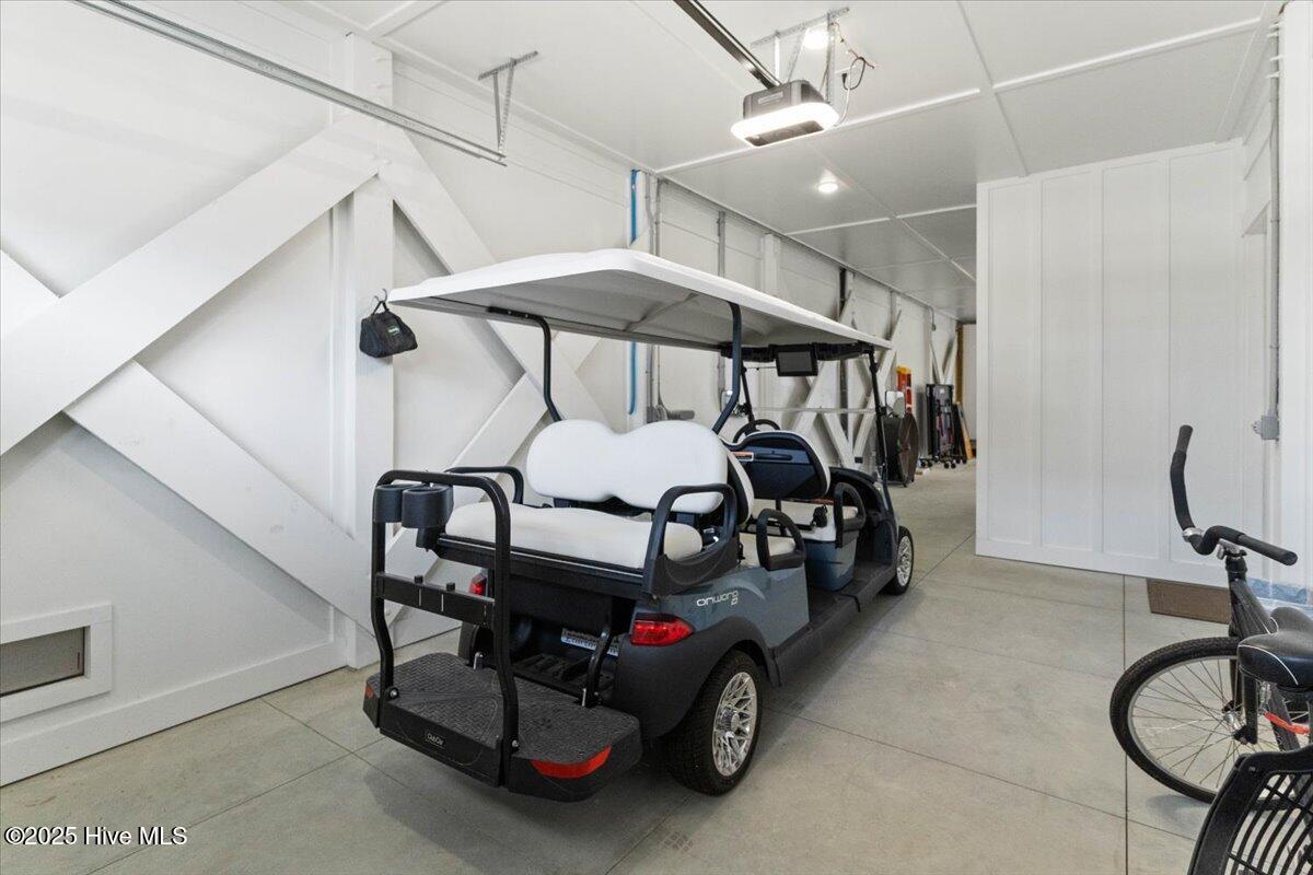 24 Grand View Drive