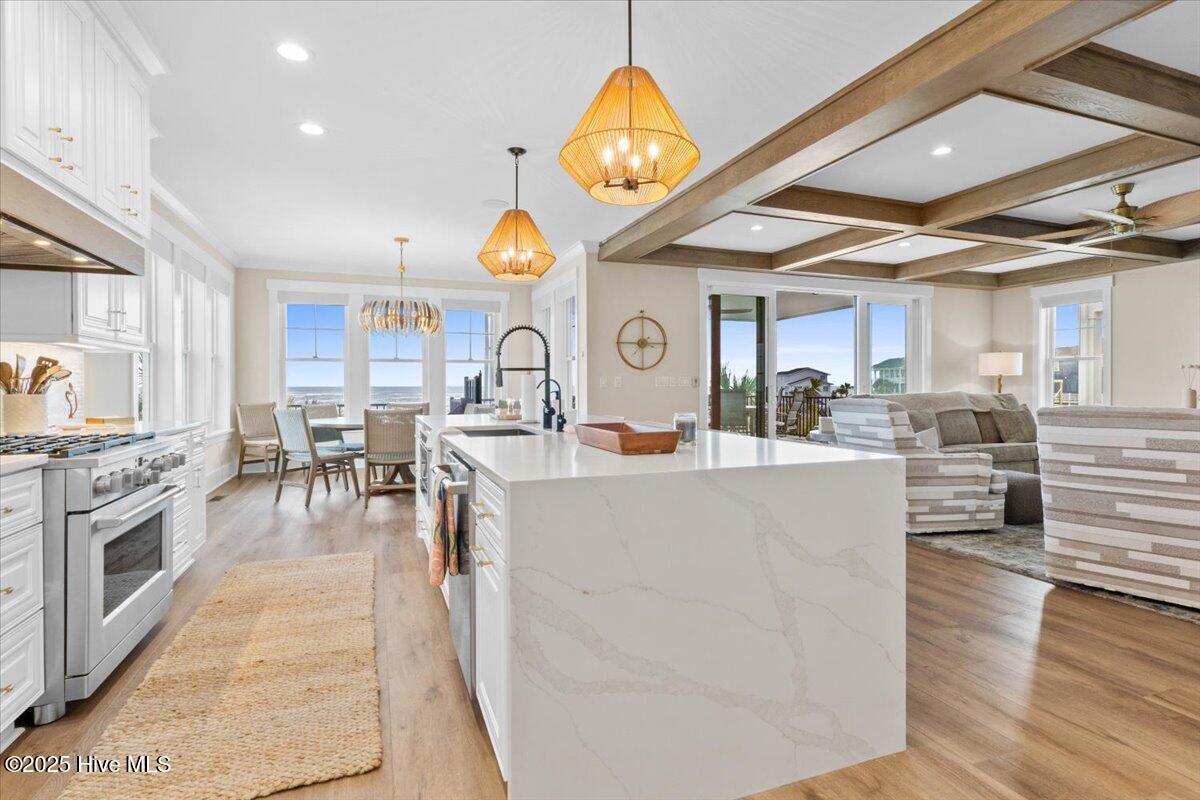 24 Grand View Drive