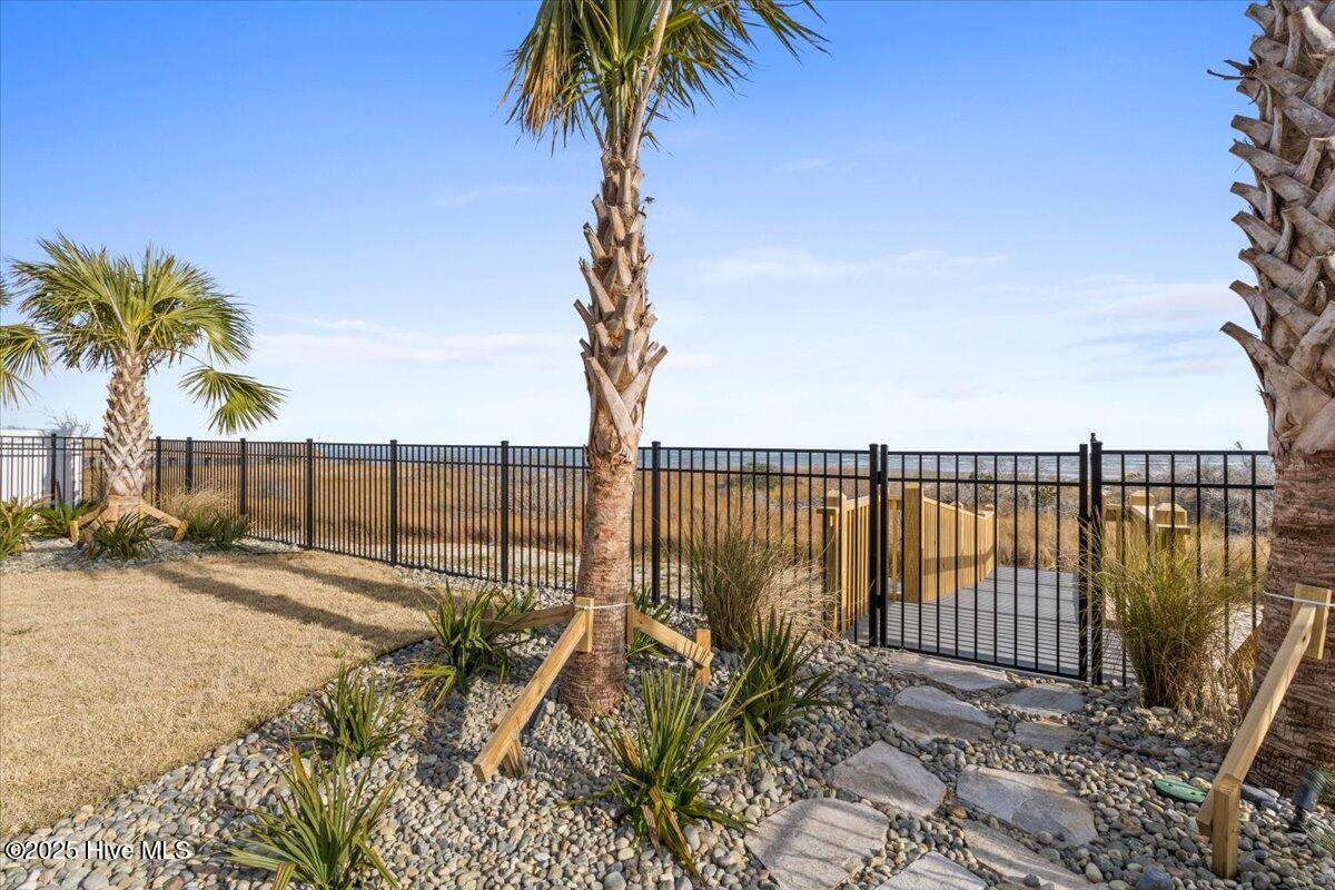 24 Grand View Drive