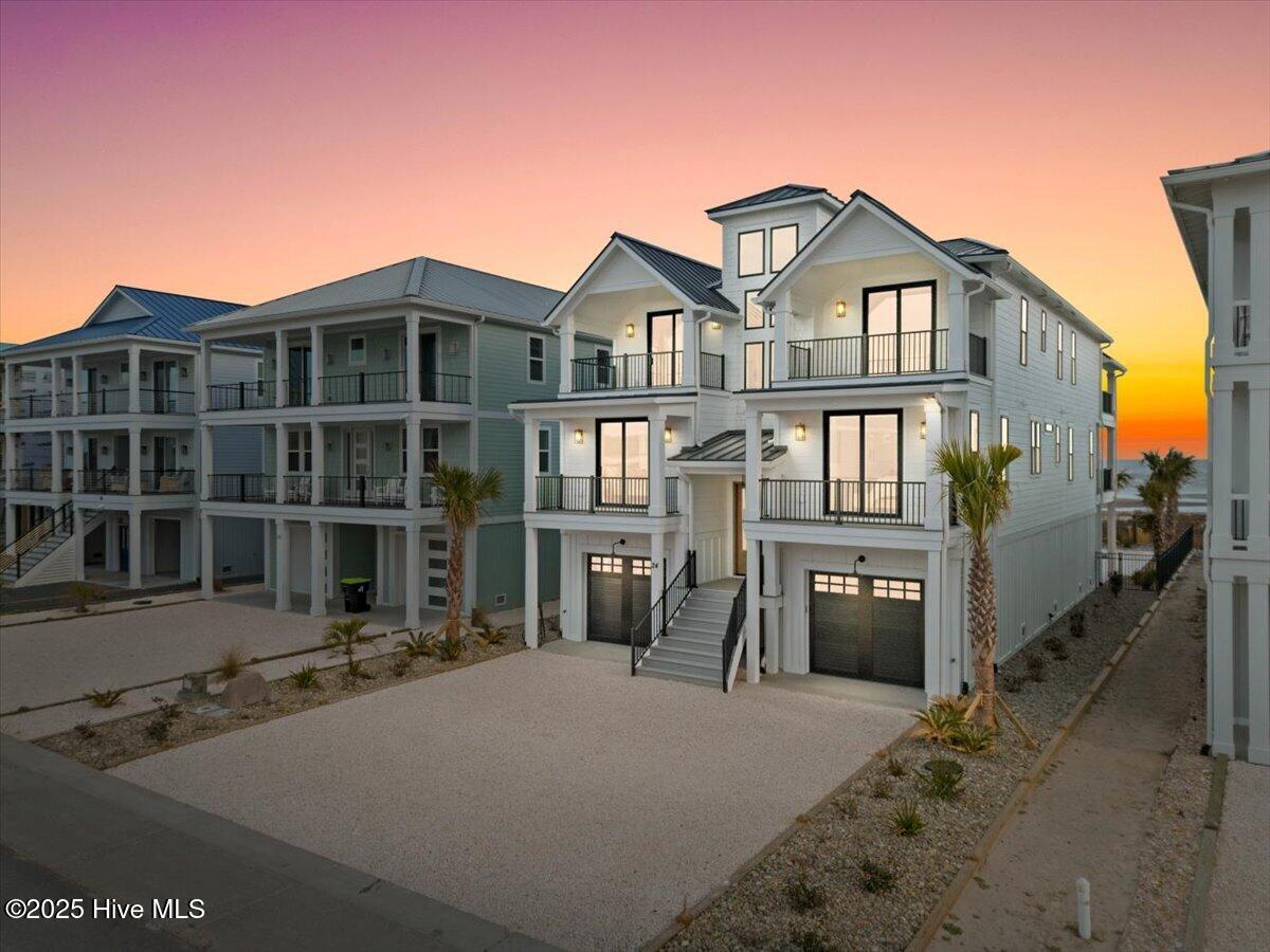 24 Grand View Drive