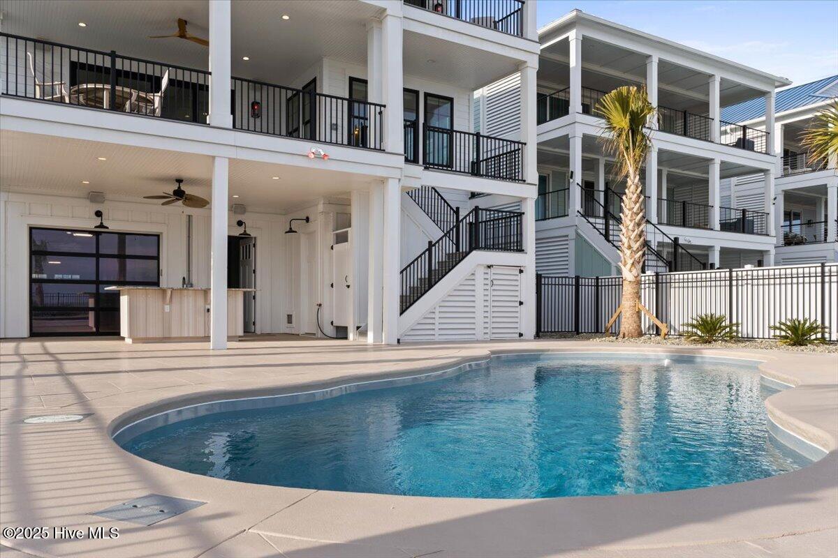 24 Grand View Drive