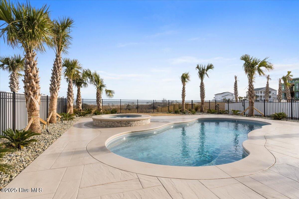 24 Grand View Drive
