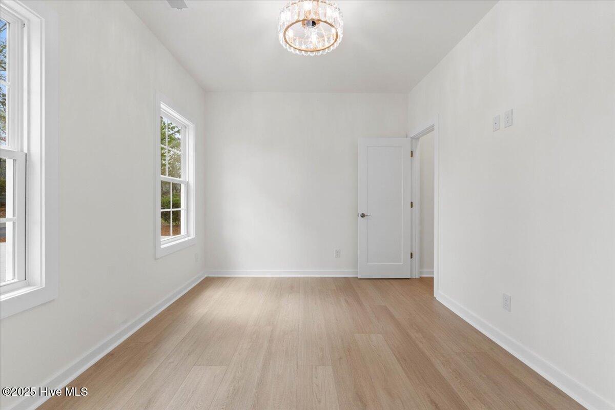 1708 Oakbrook Drive SW