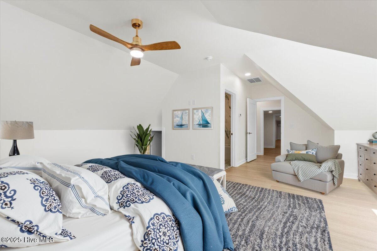 1708 Oakbrook Drive SW