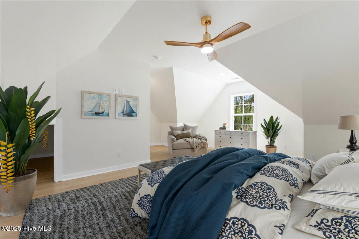 1708 Oakbrook Drive SW