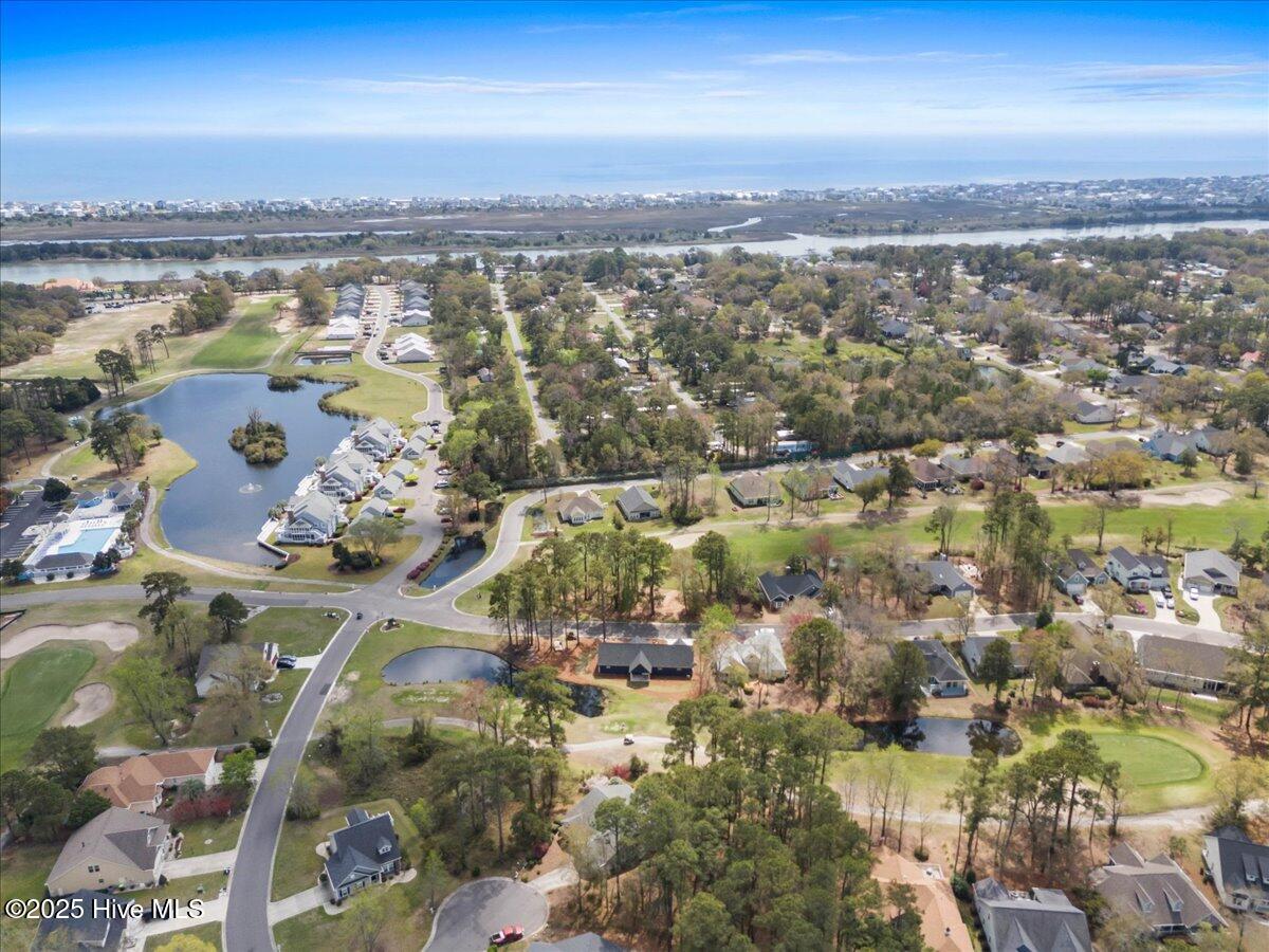 1708 Oakbrook Drive SW