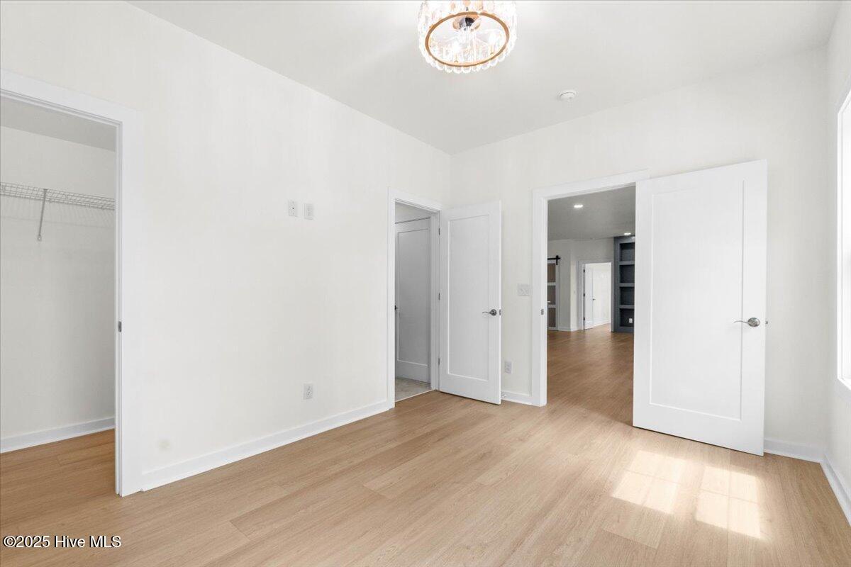 1708 Oakbrook Drive SW