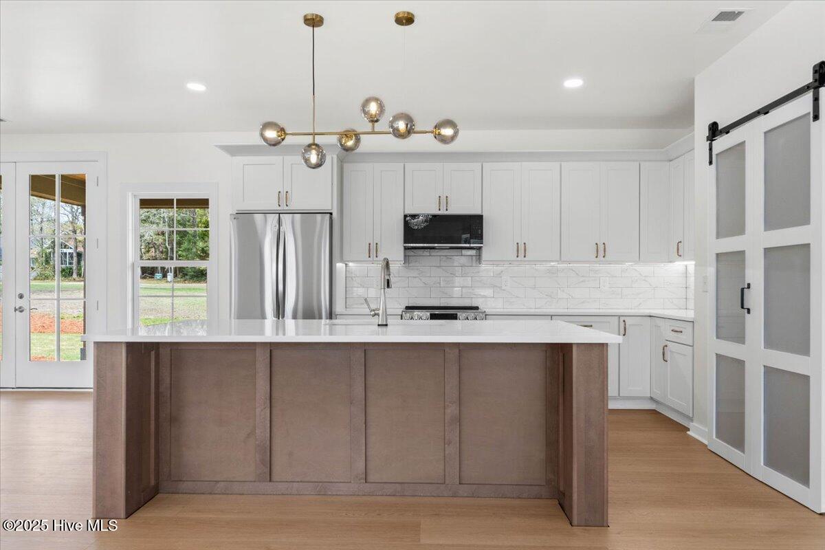 1708 Oakbrook Drive SW