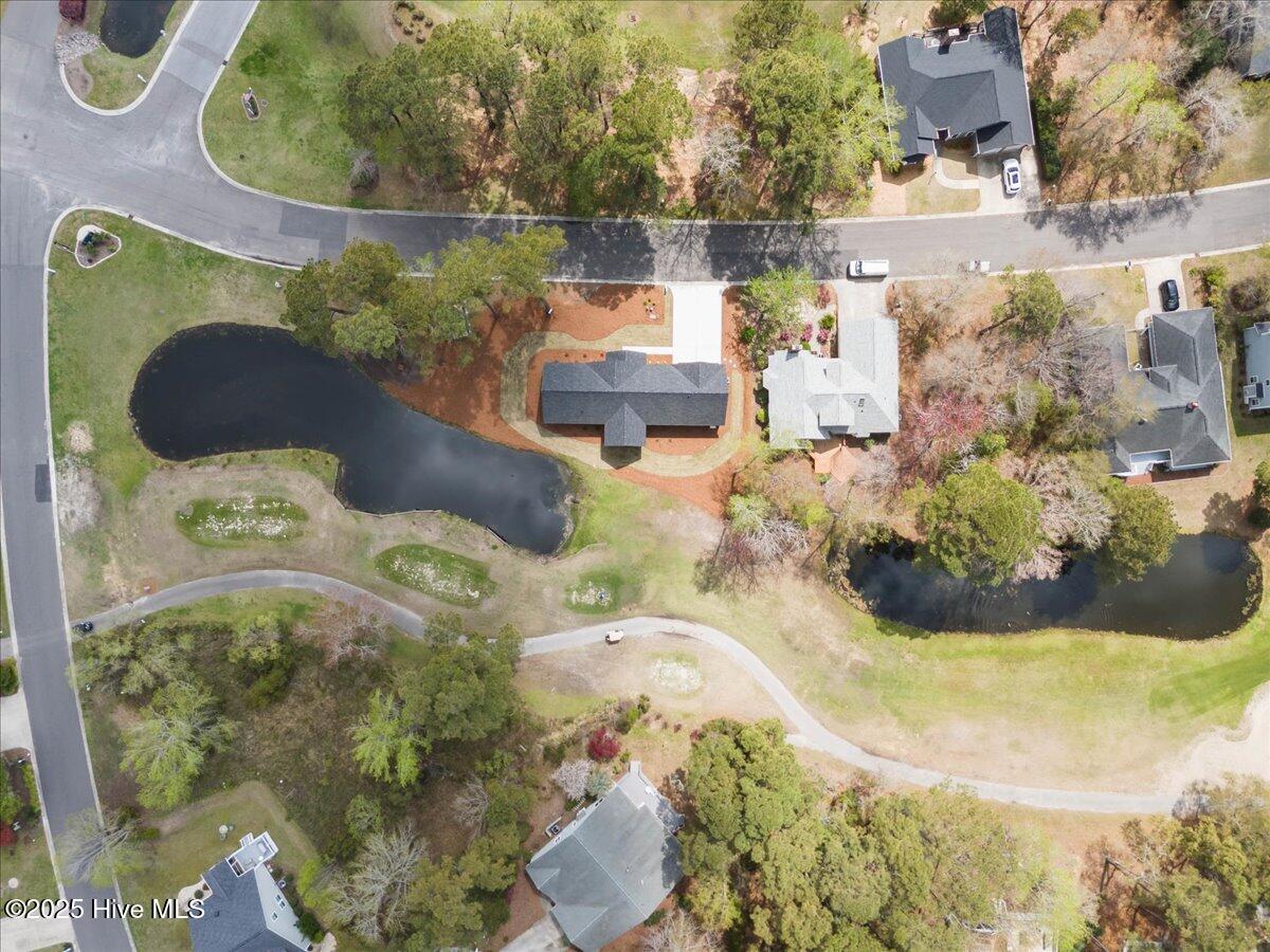 1708 Oakbrook Drive SW