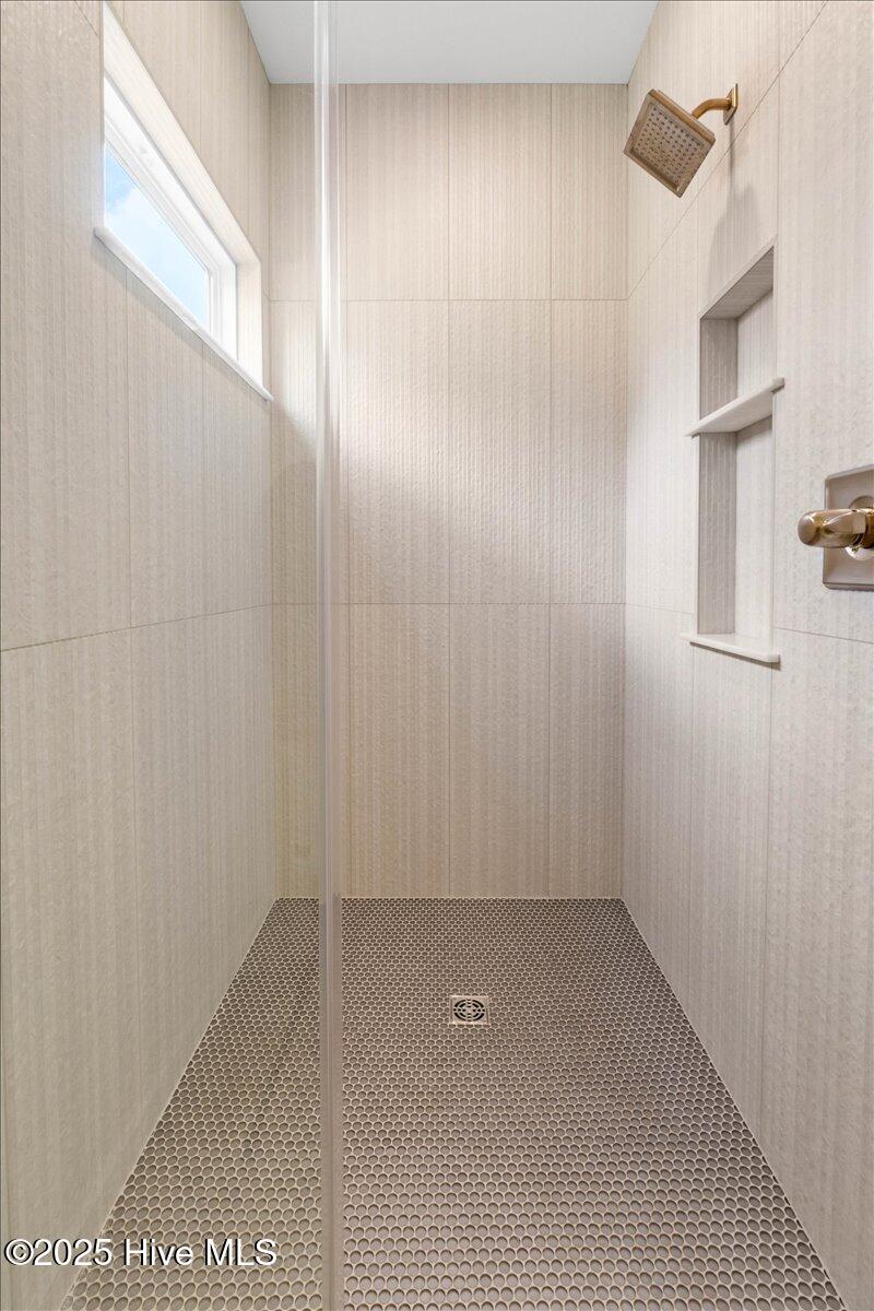 1708 Oakbrook Drive SW