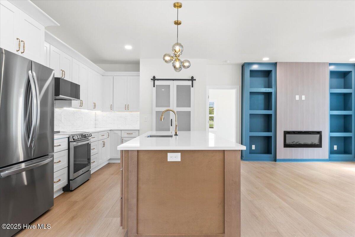 1708 Oakbrook Drive SW