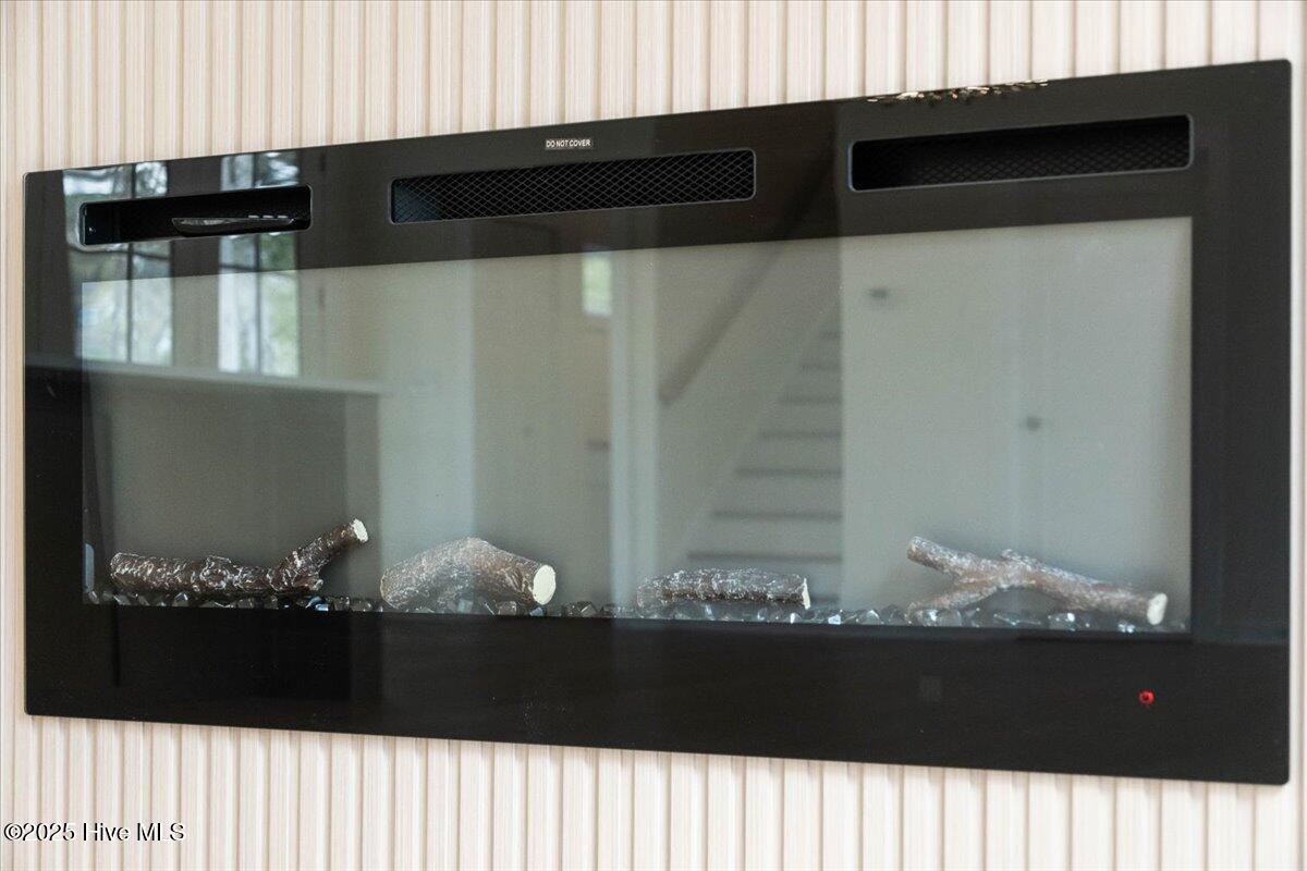 1708 Oakbrook Drive SW