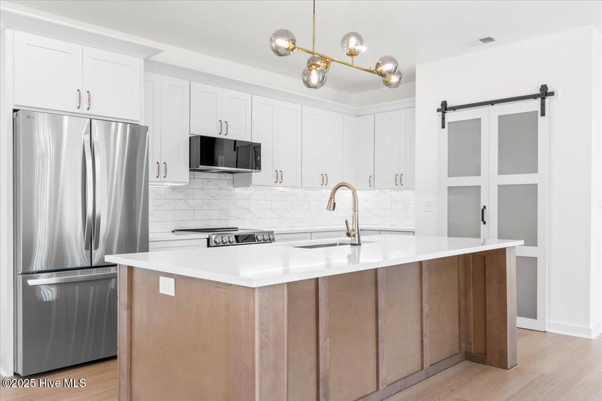 1708 Oakbrook Drive SW