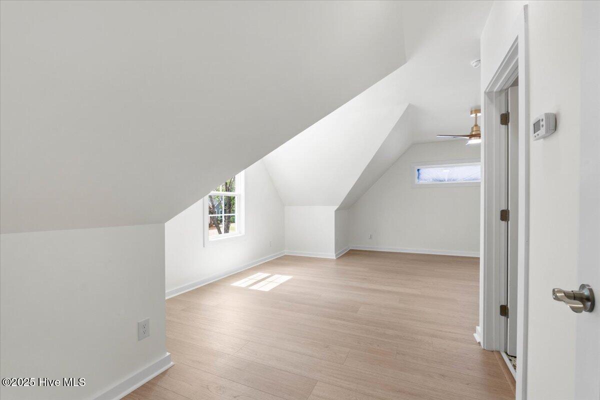 1708 Oakbrook Drive SW