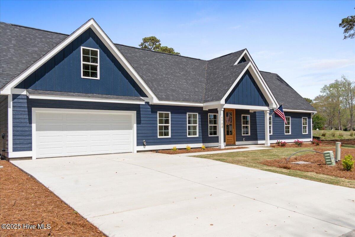 1708 Oakbrook Drive SW