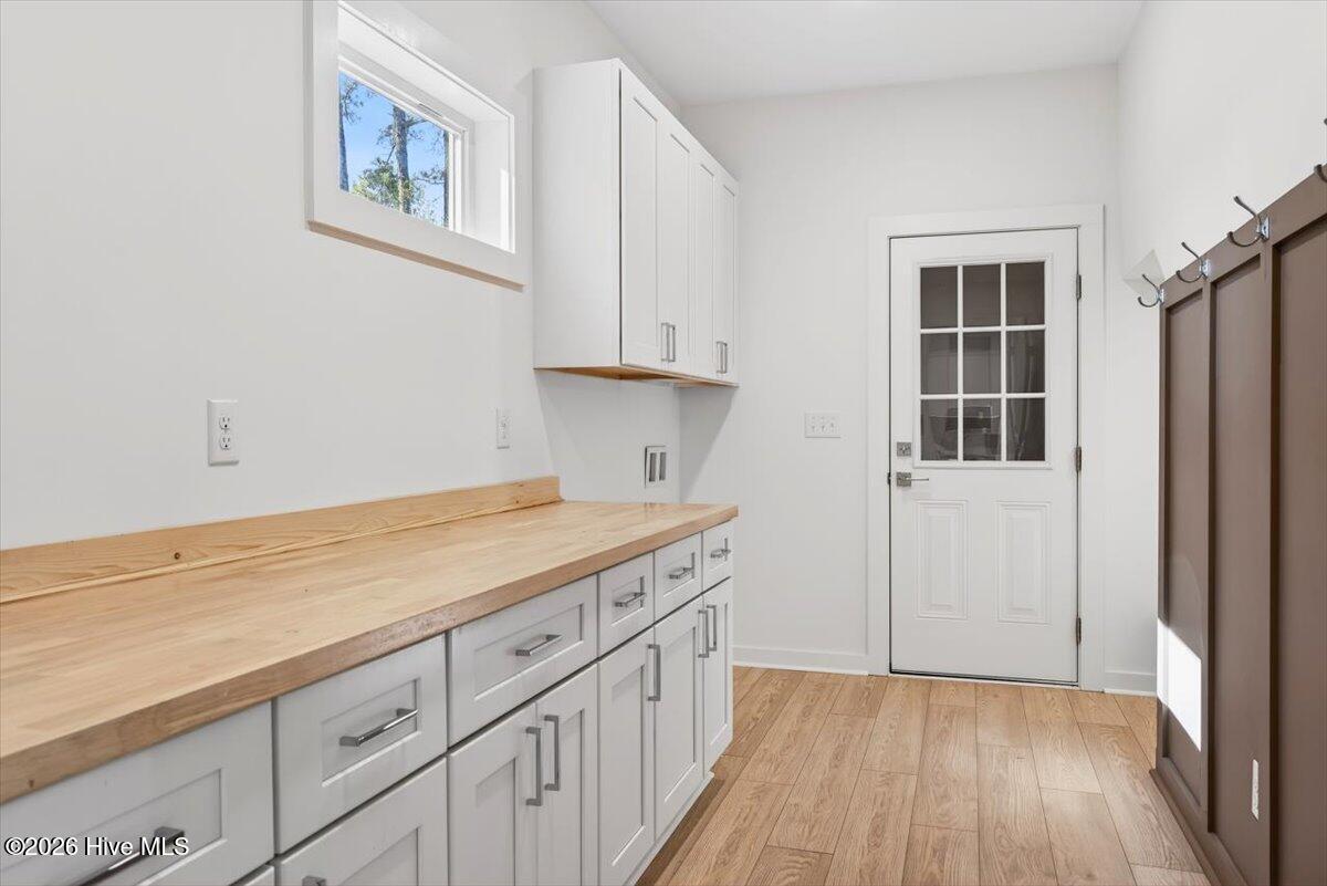 355 S Middleton Drive NW