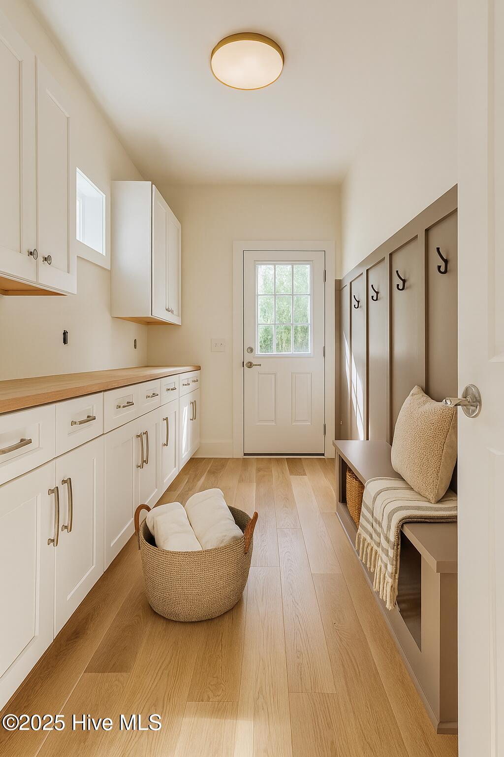 355 S Middleton Drive NW