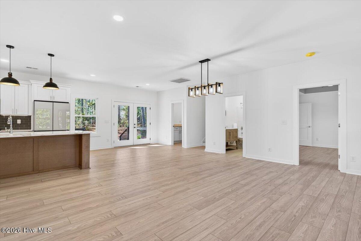 355 S Middleton Drive NW