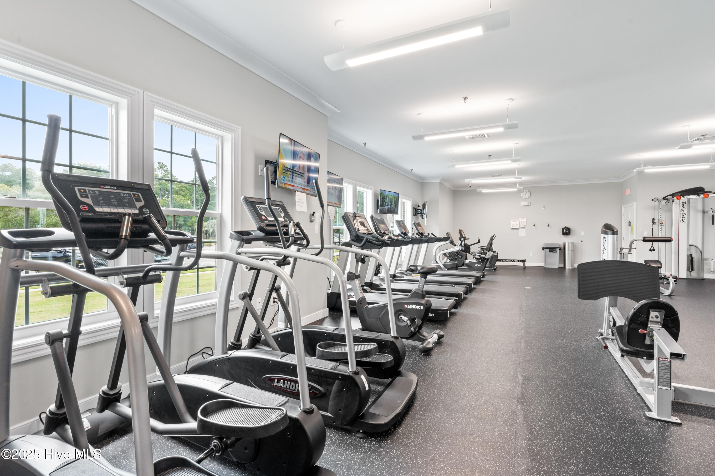 355 S Middleton Drive NW