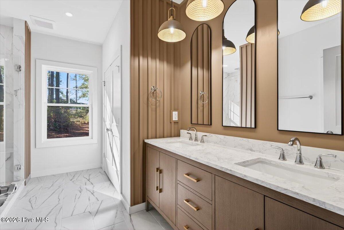 355 S Middleton Drive NW