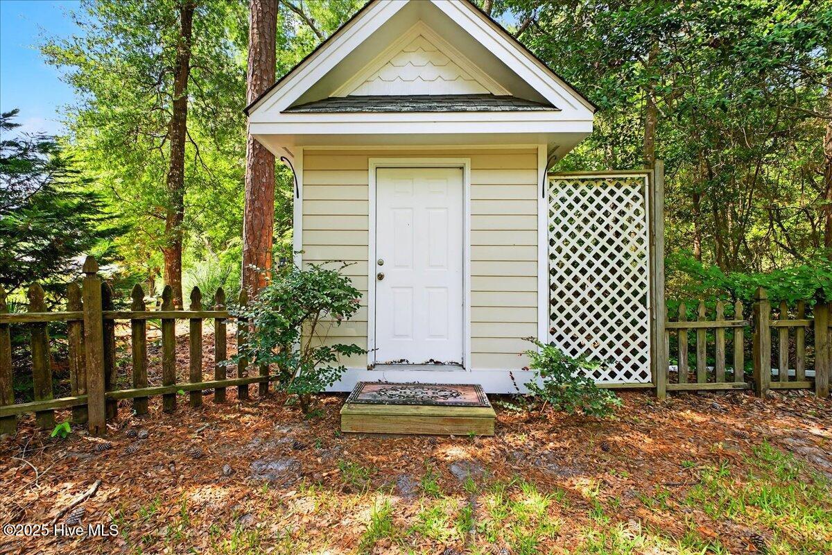 8985 Woodbine Road SW