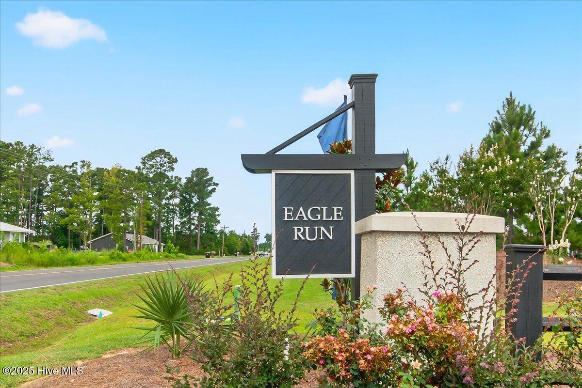 195 Hawks Run Drive