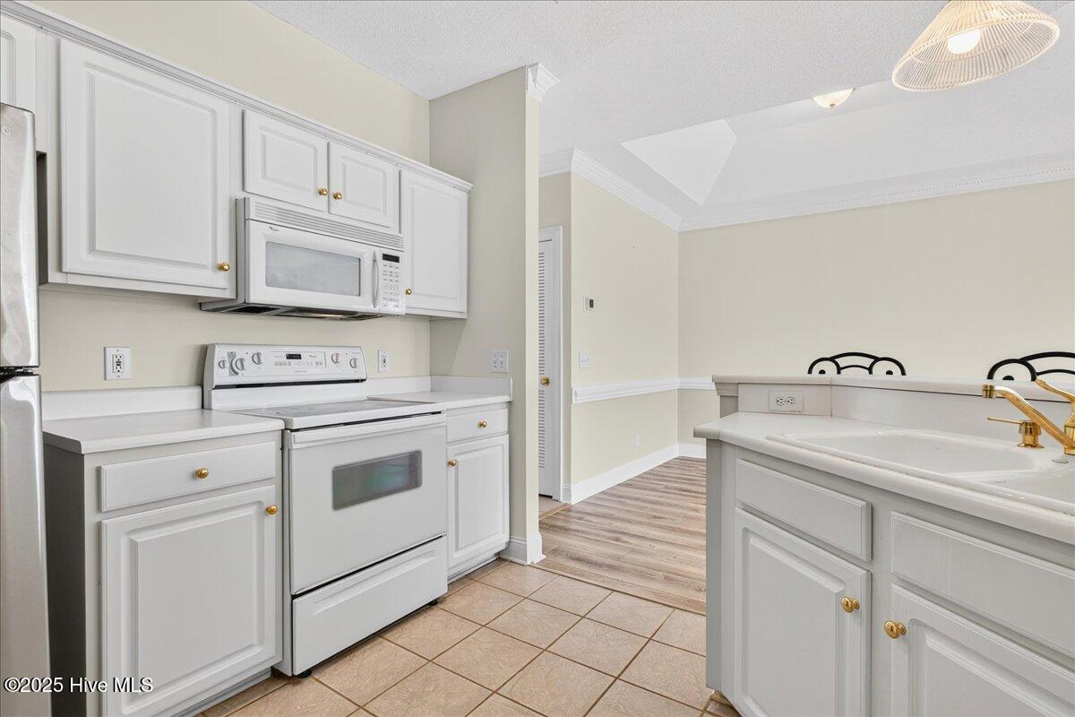 8855 Radcliff Drive NW, Unit 4d