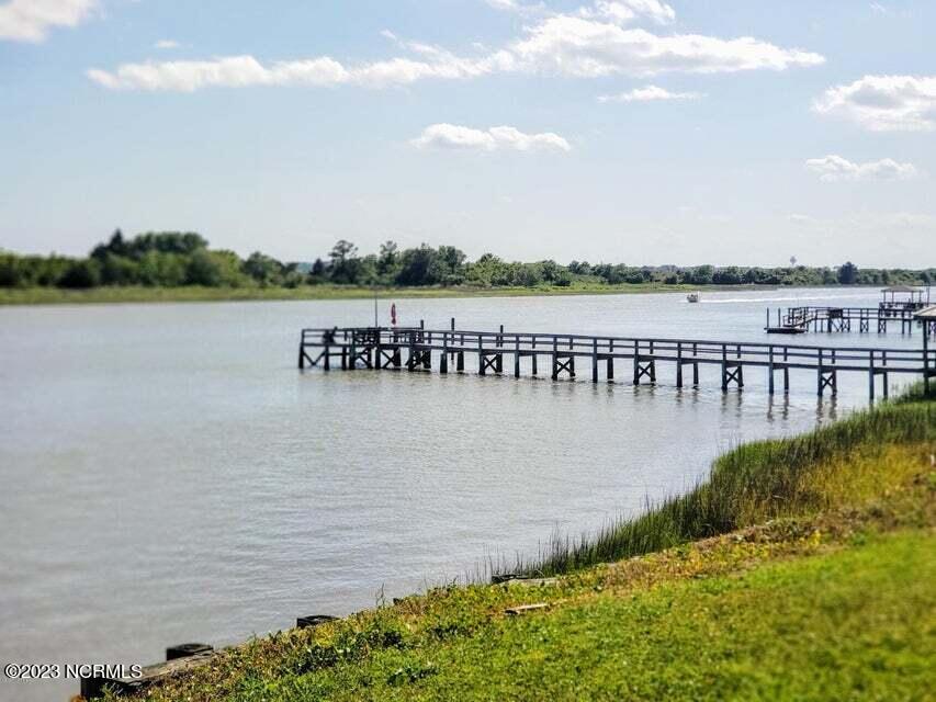 1878 8 Goose Creek Road SW