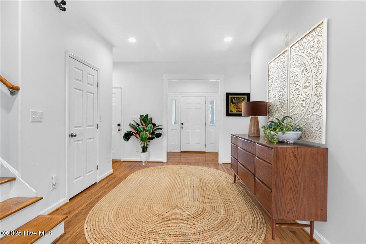 1567 Colonist Square SW