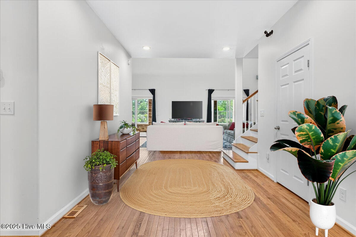 1567 Colonist Square SW