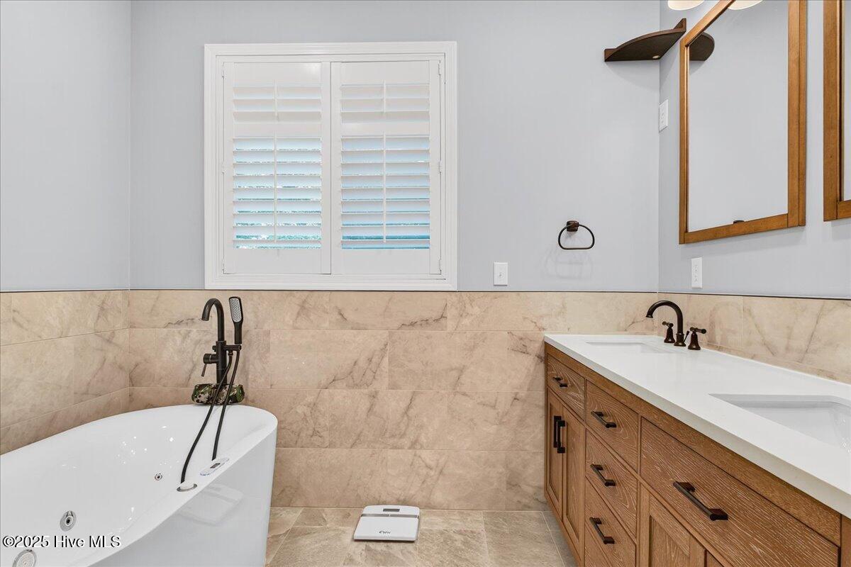 1567 Colonist Square SW