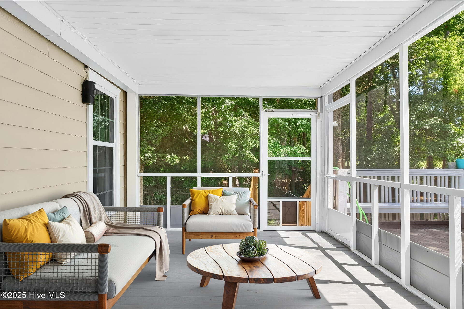 1567 Colonist Square SW