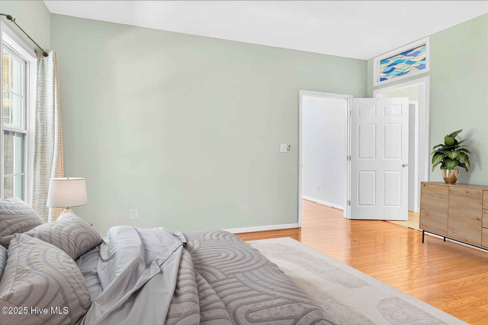 1567 Colonist Square SW