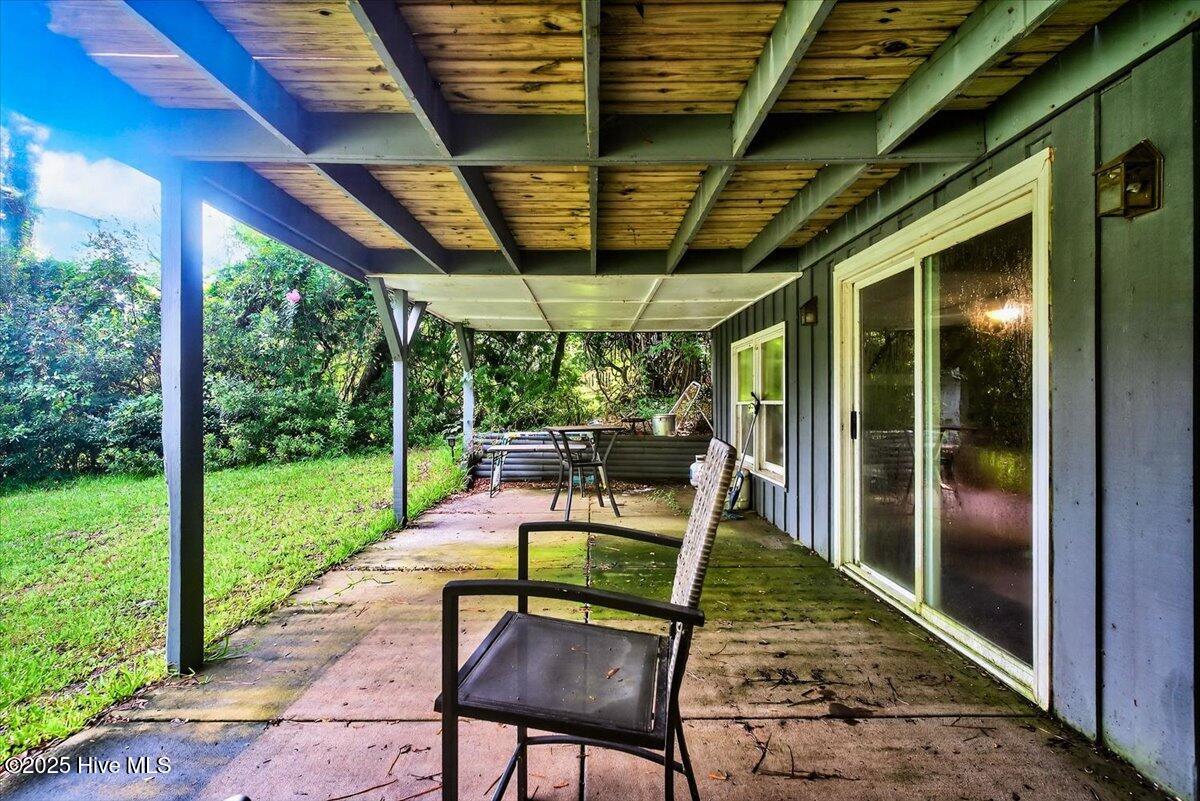 532 Medcalf Drive SW