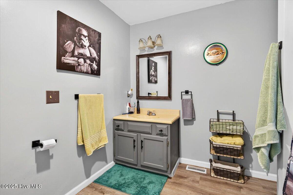 532 Medcalf Drive SW