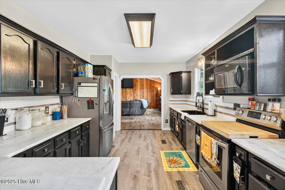 532 Medcalf Drive SW