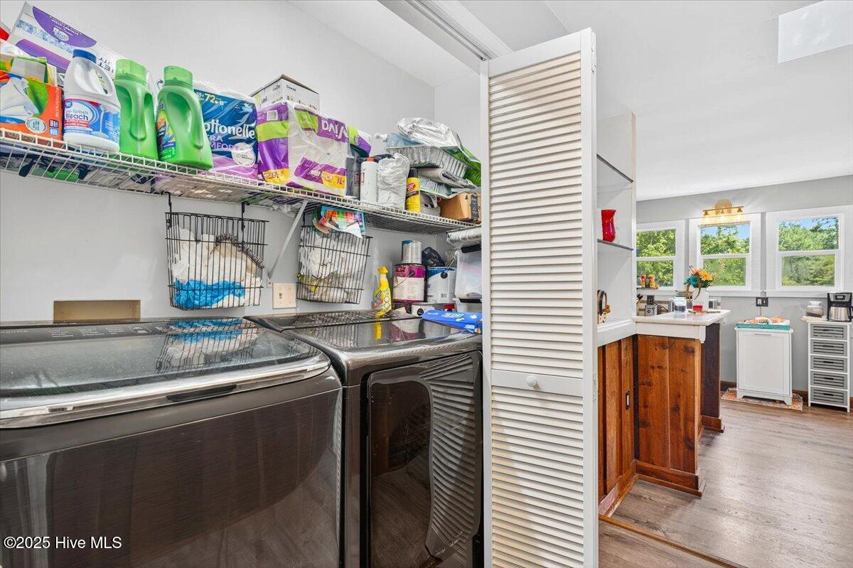 532 Medcalf Drive SW