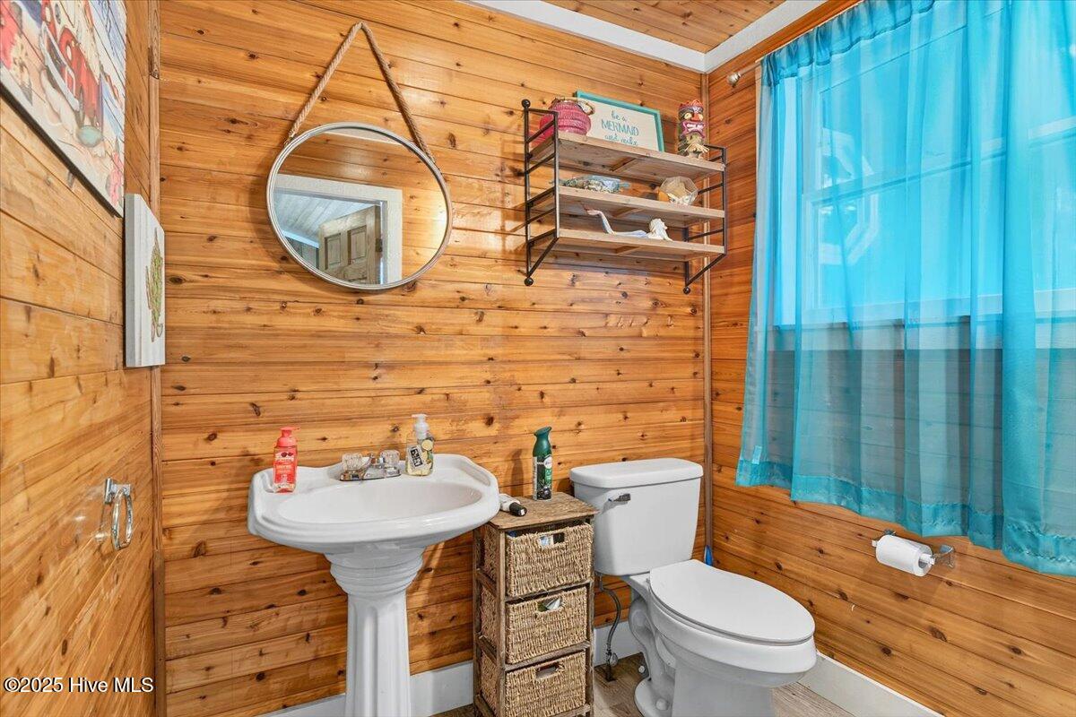 532 Medcalf Drive SW