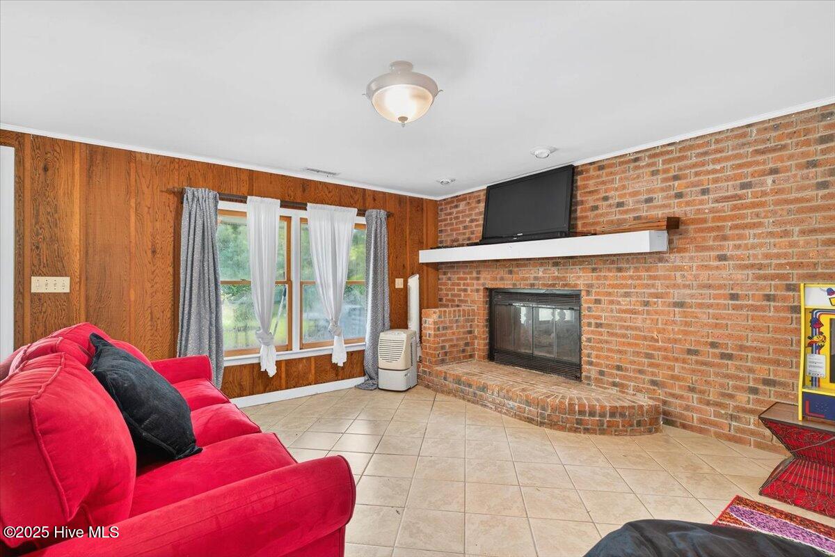 532 Medcalf Drive SW