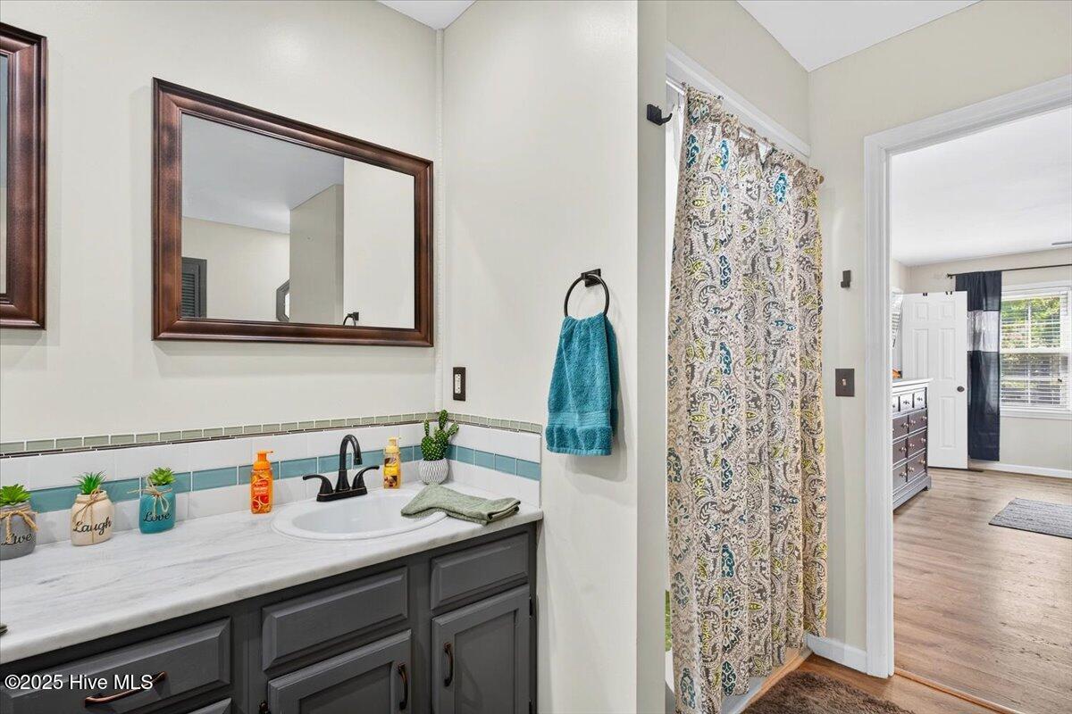 532 Medcalf Drive SW