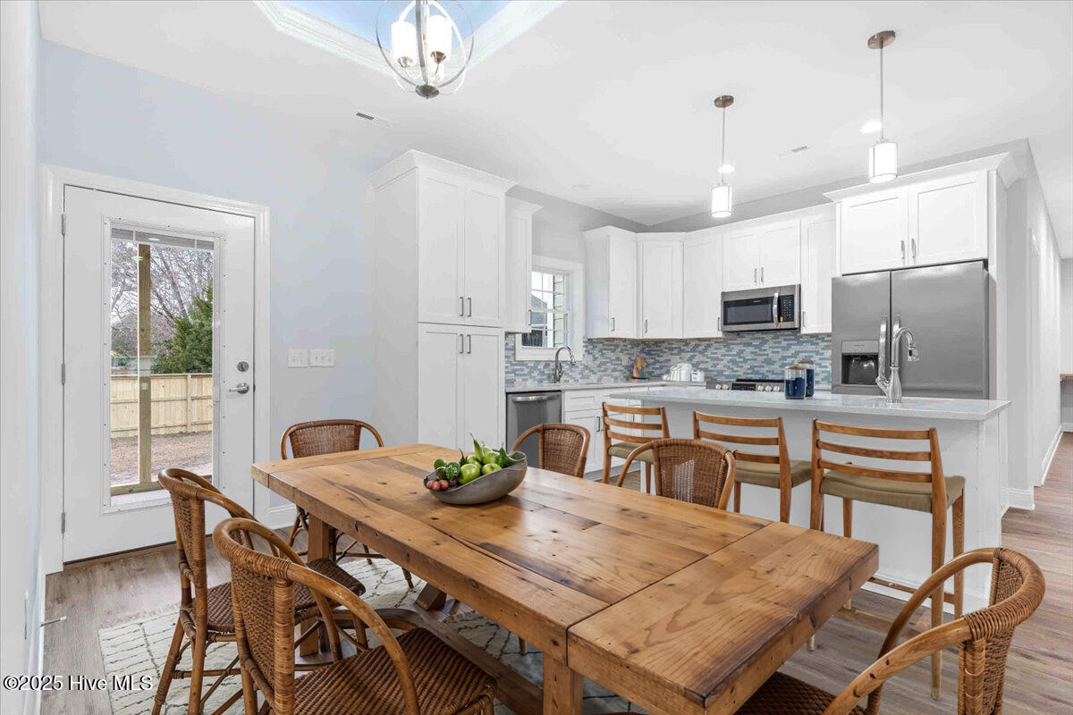 1812 Sandalwood Drive SW